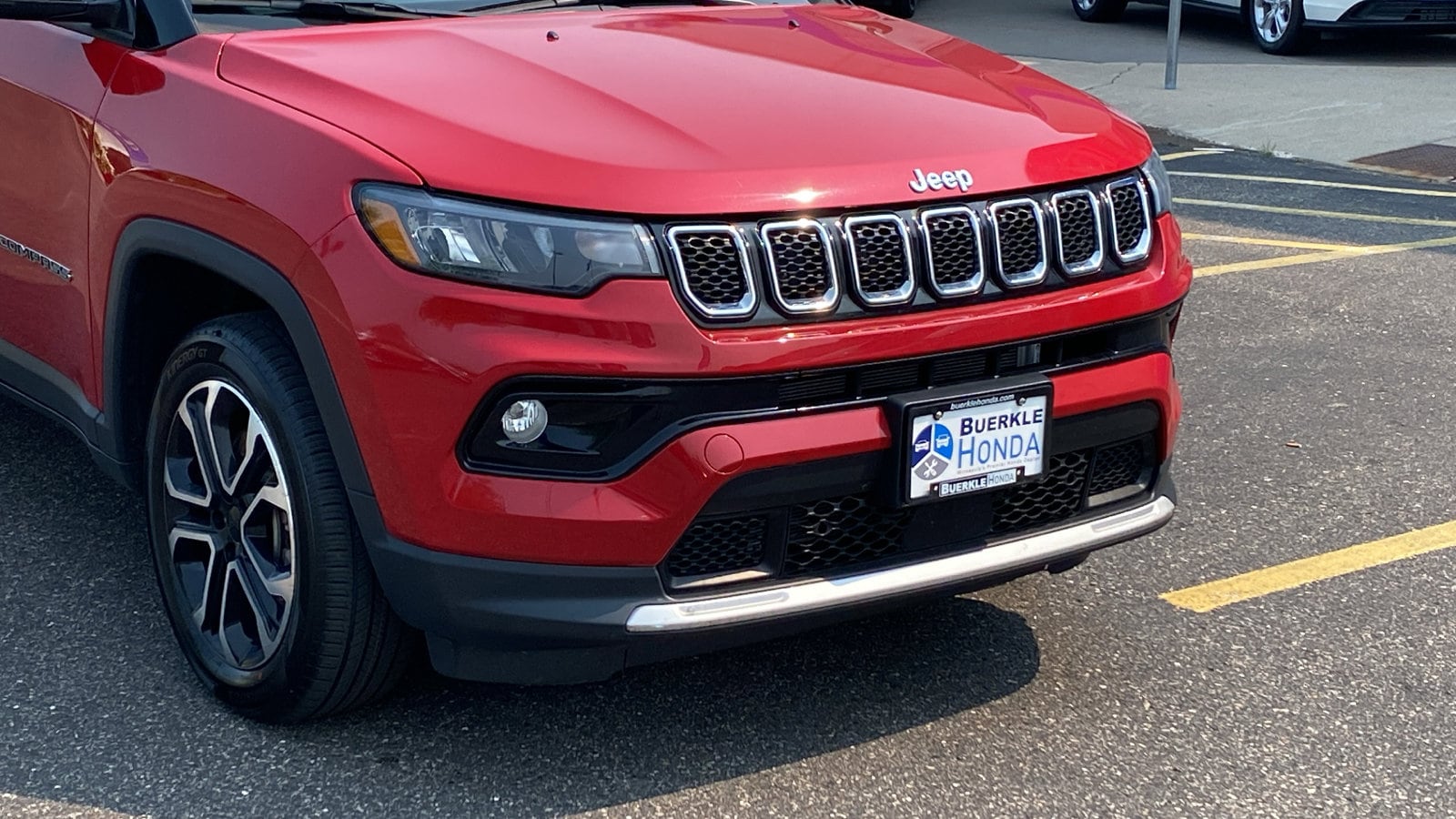Used 2023 Jeep Compass Limited with VIN 3C4NJDCNXPT520561 for sale in Saint Paul, Minnesota