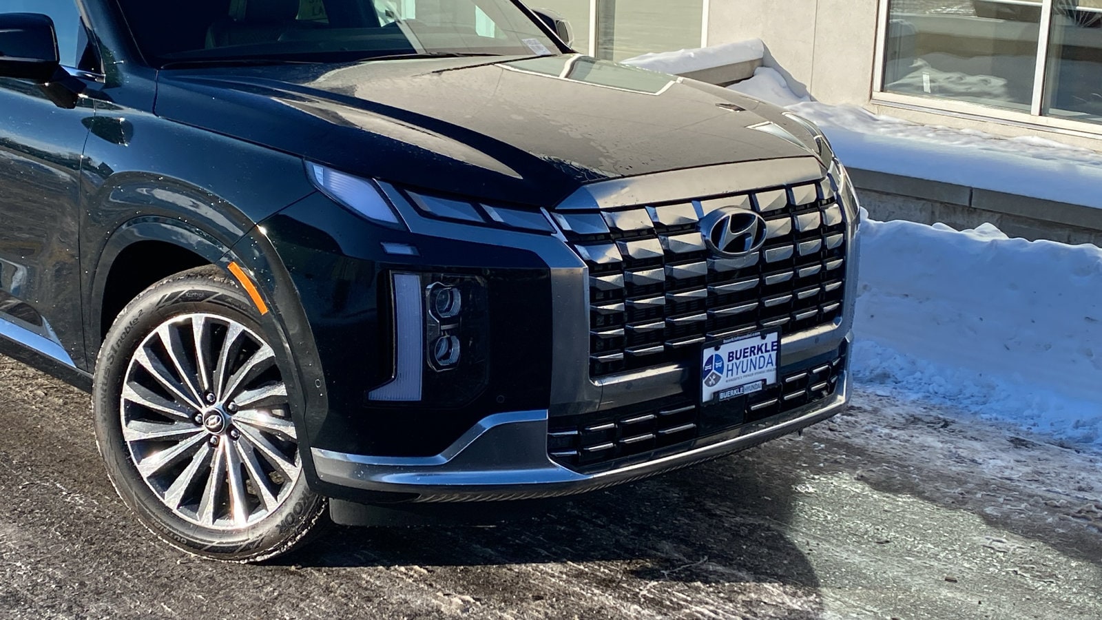 Certified 2025 Hyundai Palisade Calligraphy with VIN KM8R7DGE3SU890237 for sale in Saint Paul, Minnesota