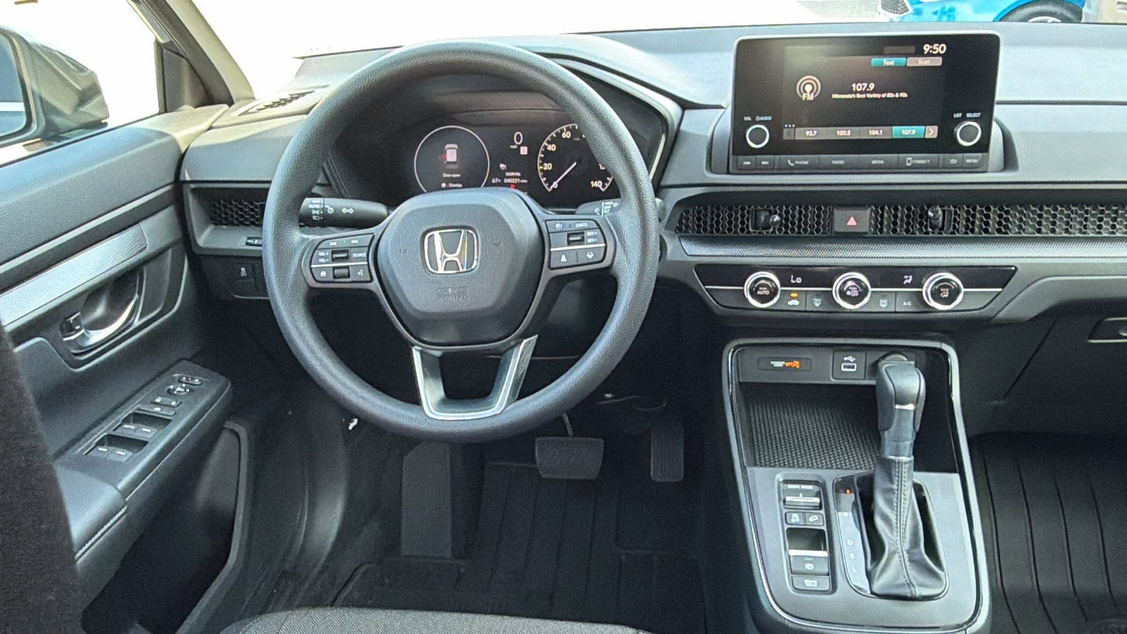 2024 Honda CR-V LX - Photo 17