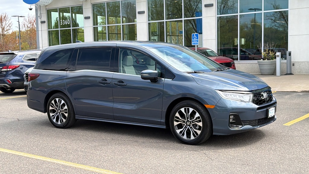Used 2025 Honda Odyssey Elite Van