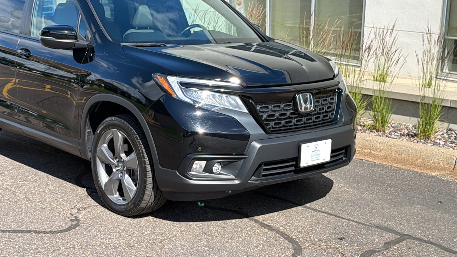 Certified 2019 Honda Passport Touring with VIN 5FNYF8H95KB029257 for sale in Saint Paul, Minnesota