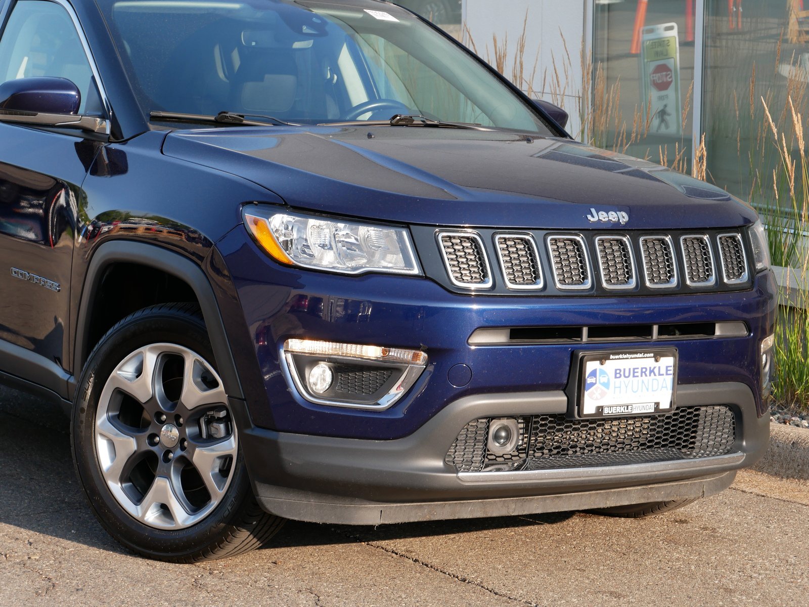 Used 2021 Jeep Compass Limited with VIN 3C4NJDCB5MT586307 for sale in Saint Paul, Minnesota