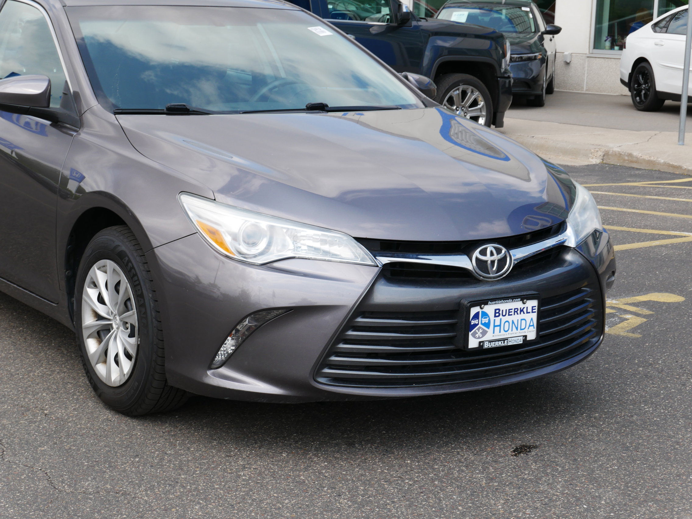 Used 2016 Toyota Camry LE with VIN 4T4BF1FK2GR537429 for sale in Saint Paul, Minnesota