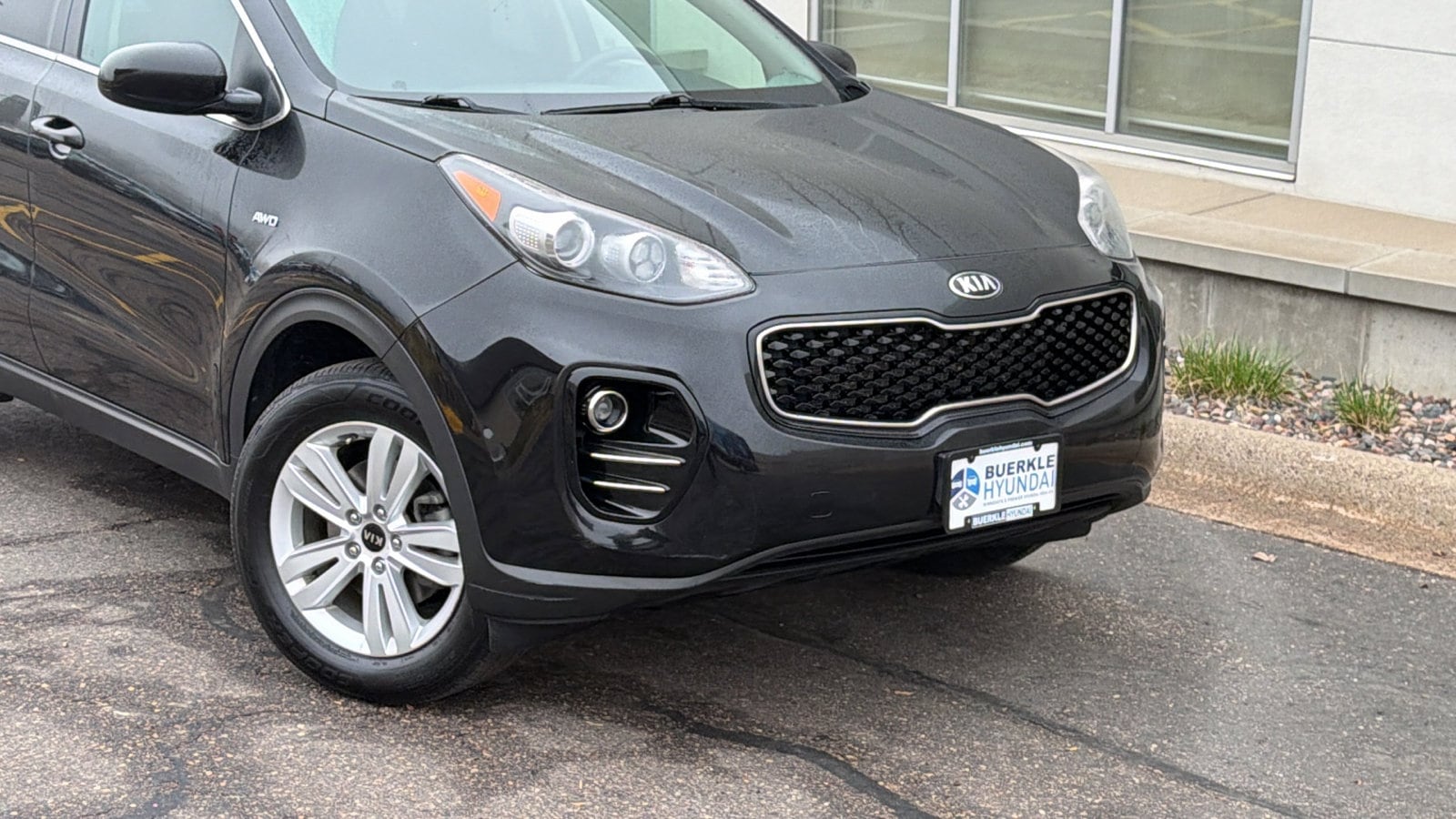 Used 2018 Kia Sportage LX with VIN KNDPMCAC2J7325772 for sale in Saint Paul, Minnesota