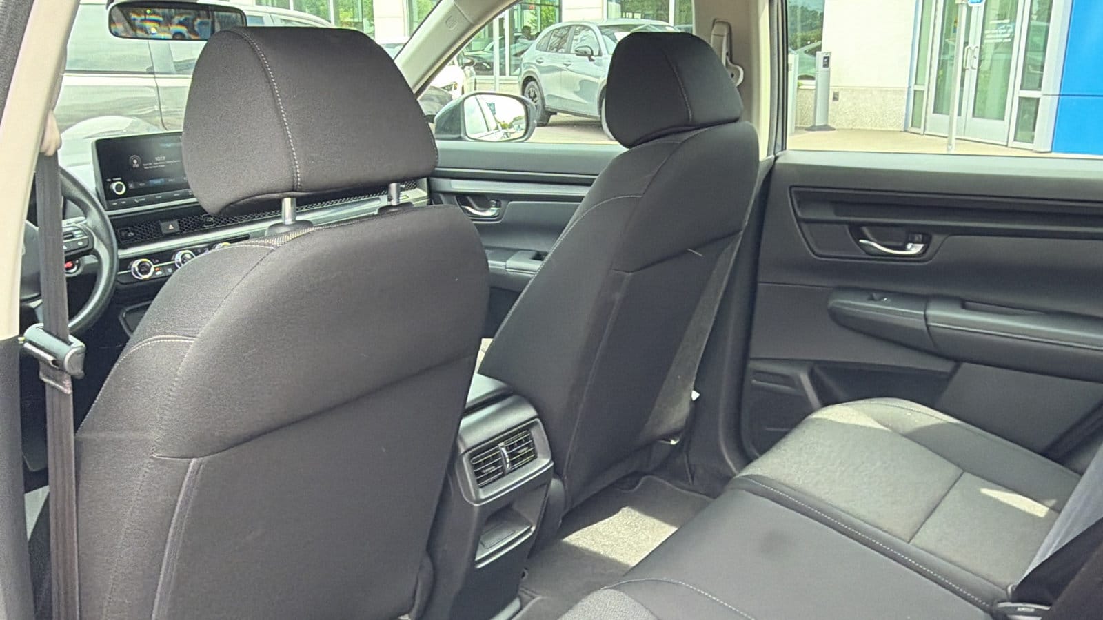 2024 Honda CR-V LX - Photo 14
