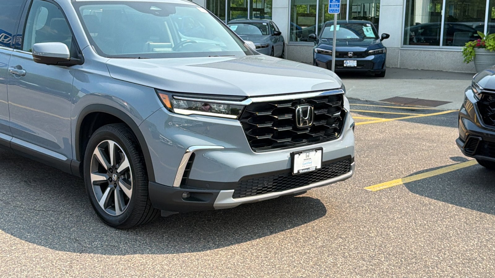 Certified 2023 Honda Pilot Elite with VIN 5FNYG1H83PB019927 for sale in Saint Paul, Minnesota