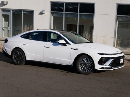 2025 Hyundai Sonata Hybrid Limited Sedan