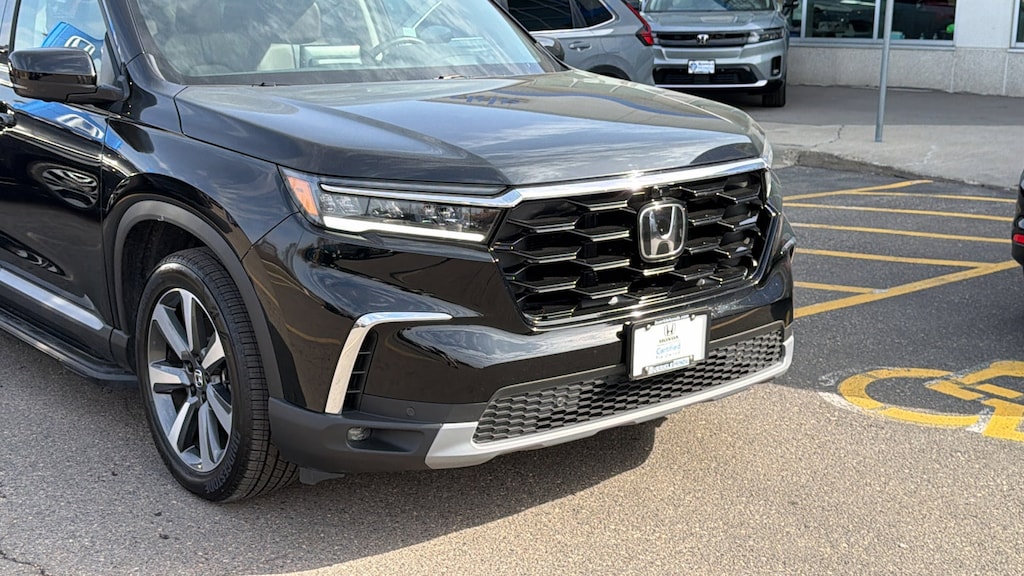 Certified 2025 Honda Pilot Elite SUV
