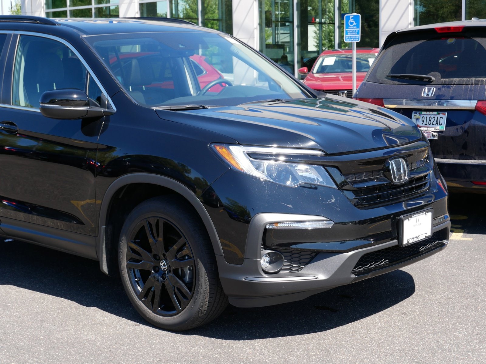 Certified 2022 Honda Pilot SE with VIN 5FNYF6H29NB078196 for sale in Saint Paul, MN