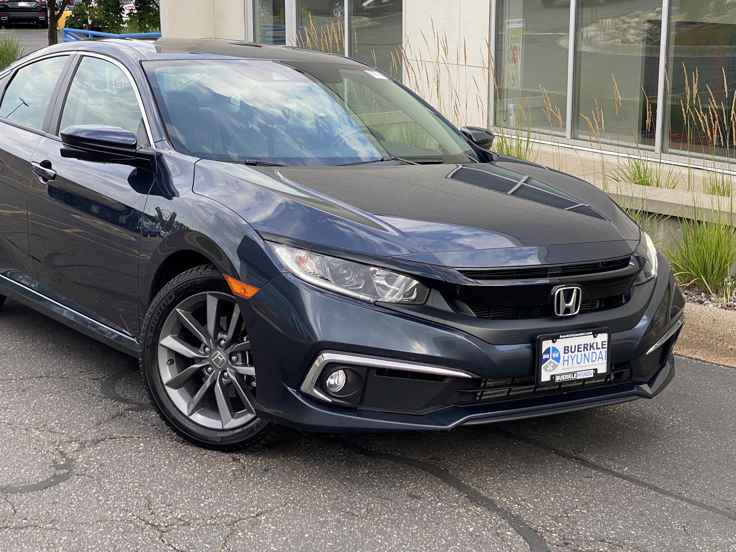 Used 2019 Honda Civic EX with VIN 19XFC1F31KE003363 for sale in Saint Paul, Minnesota