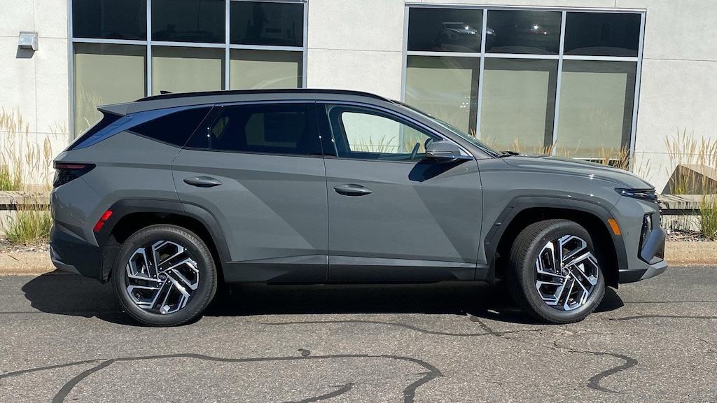 New 2026 Hyundai Tucson Limited AWD SUV