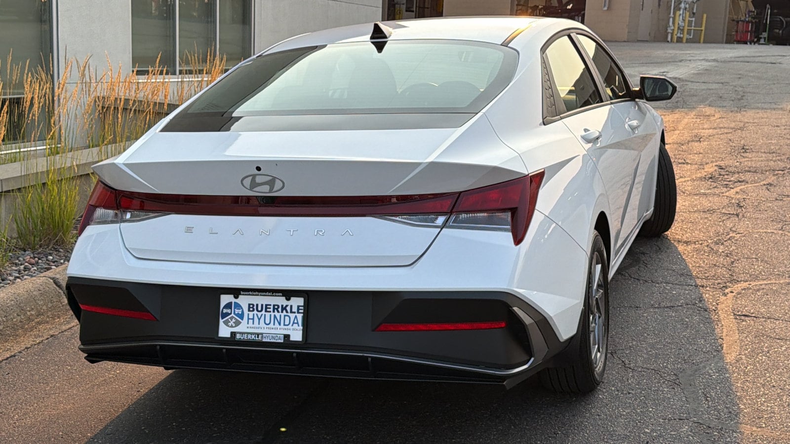 2024 Hyundai Elantra SEL - Photo 7