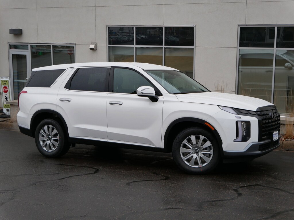 Used 2025 Hyundai Palisade SE SUV