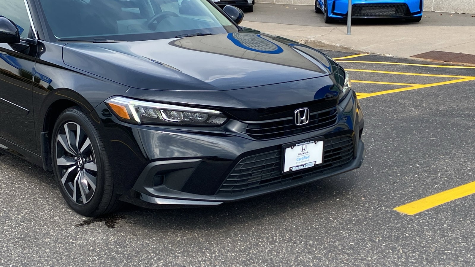 Certified 2022 Honda Civic EX with VIN 2HGFE1F7XNH324521 for sale in Saint Paul, Minnesota