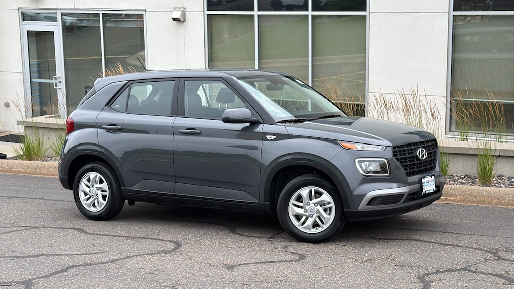 Certified 2025 Hyundai Venue SE SUV