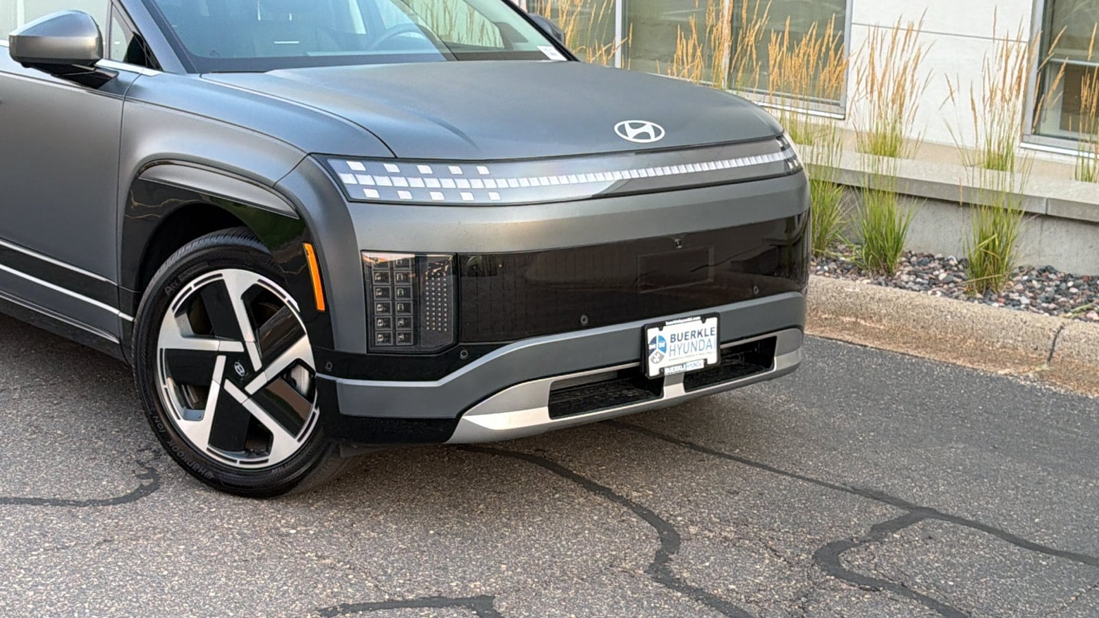 Certified 2026 Hyundai IONIQ 9 Performance Limited with VIN 7YAMWFS57TY001060 for sale in Saint Paul, Minnesota
