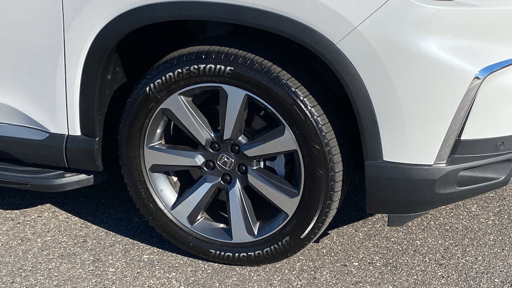 Certified 2025 Honda Pilot Elite SUV