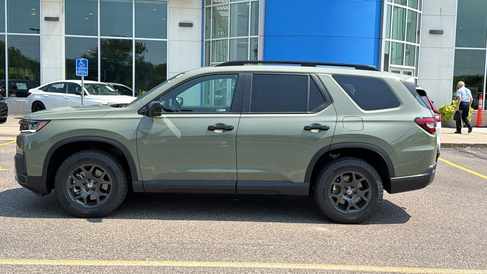 2026 Honda Pilot TrailSport - Photo 10