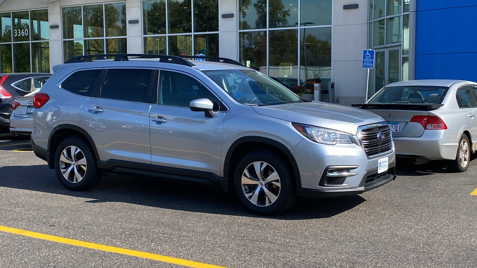 2019 Subaru Ascent Premium's photo