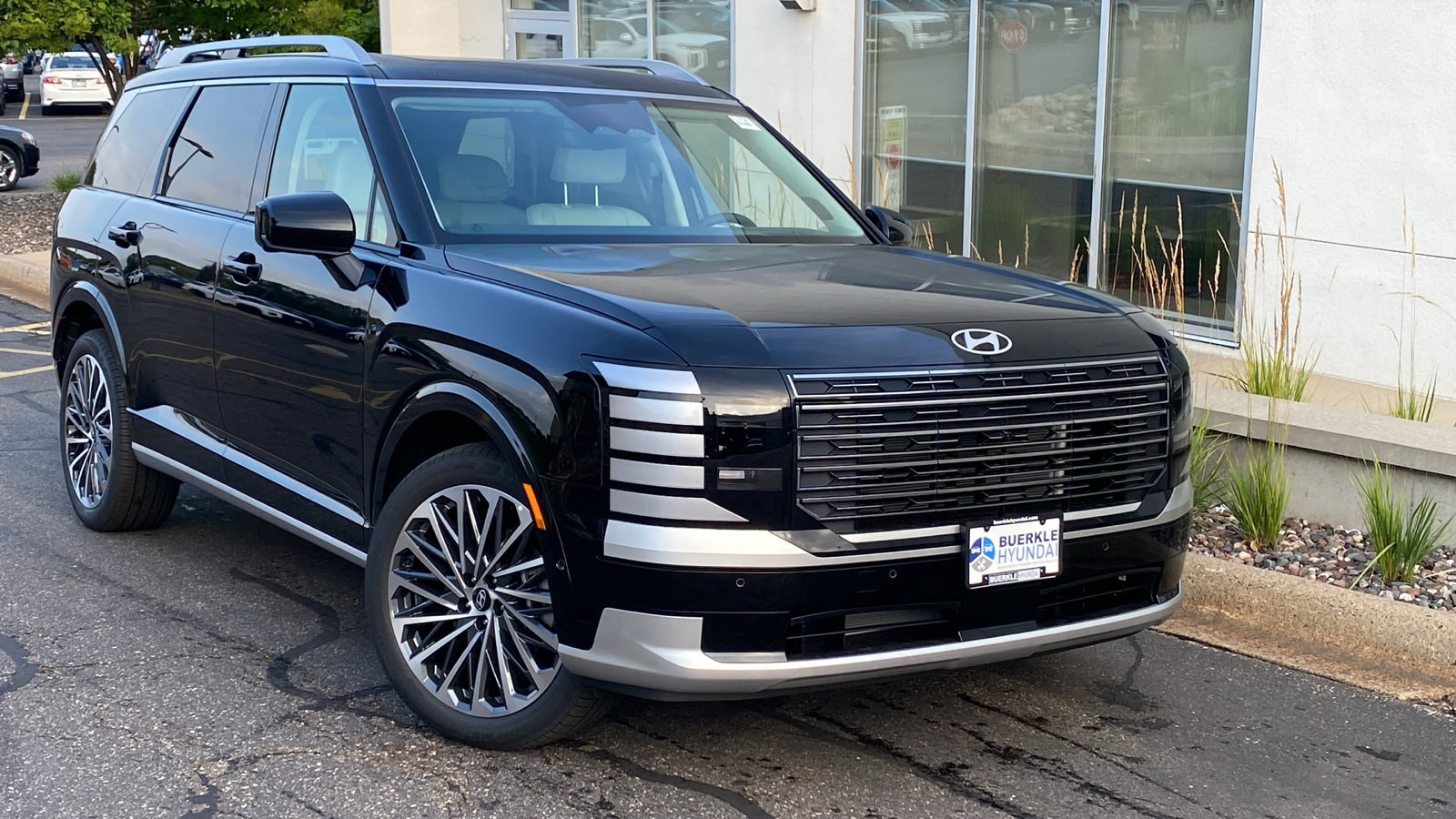Used 2026 Hyundai Palisade Calligraphy with VIN KM8RMES25TU025119 for sale in Saint Paul, Minnesota