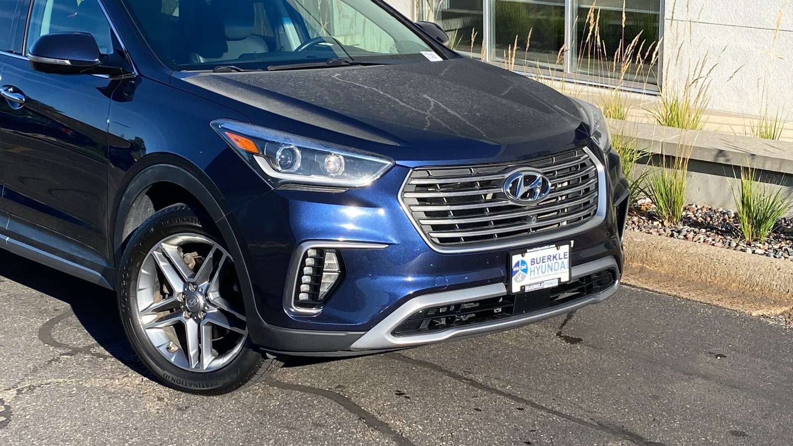 Used 2017 Hyundai Santa Fe Limited Ultimate with VIN KM8SRDHFXHU189786 for sale in Saint Paul, Minnesota