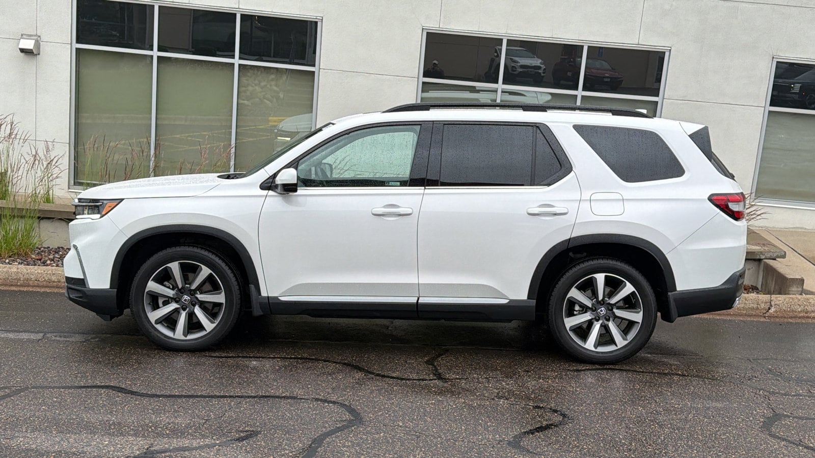 2023 Honda Pilot Elite - Photo 31