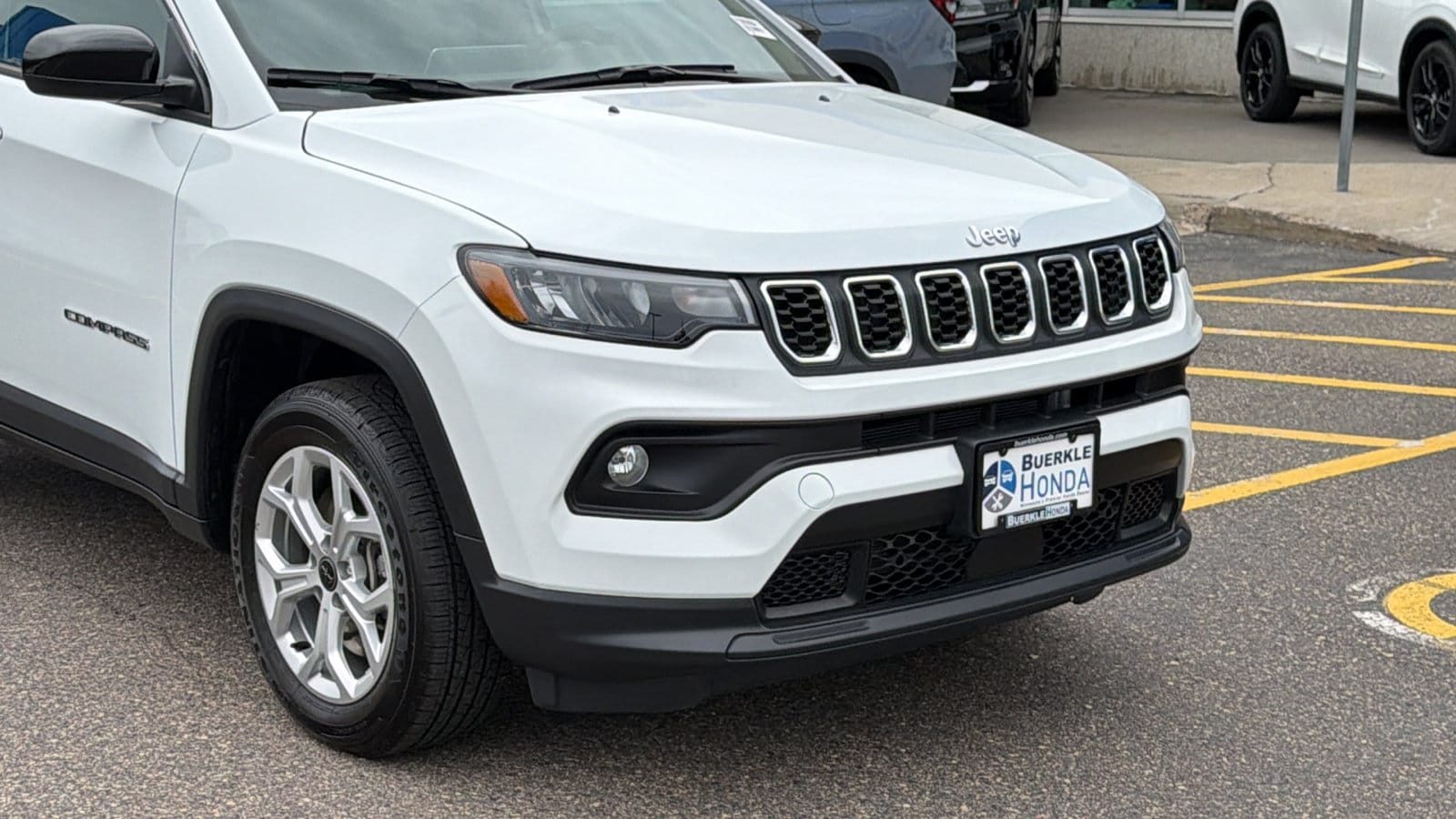 Used 2025 Jeep Compass Latitude with VIN 3C4NJDBN4ST537110 for sale in Saint Paul, Minnesota