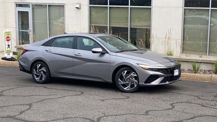 2025 Hyundai Elantra Limited Sedan