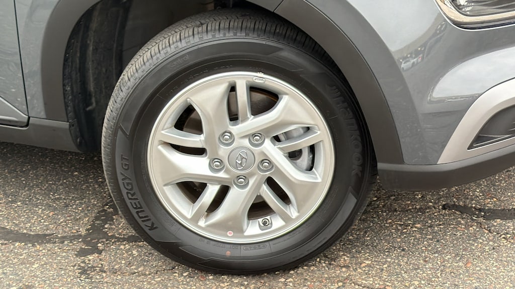 Certified 2025 Hyundai Venue SE SUV