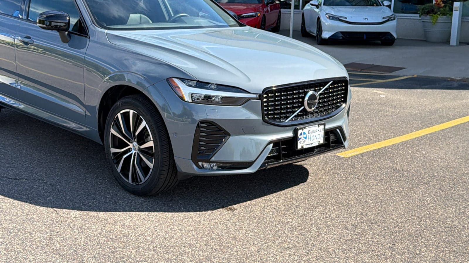 Used 2023 Volvo XC60 Plus with VIN YV4L12RW2P1268899 for sale in Saint Paul, Minnesota