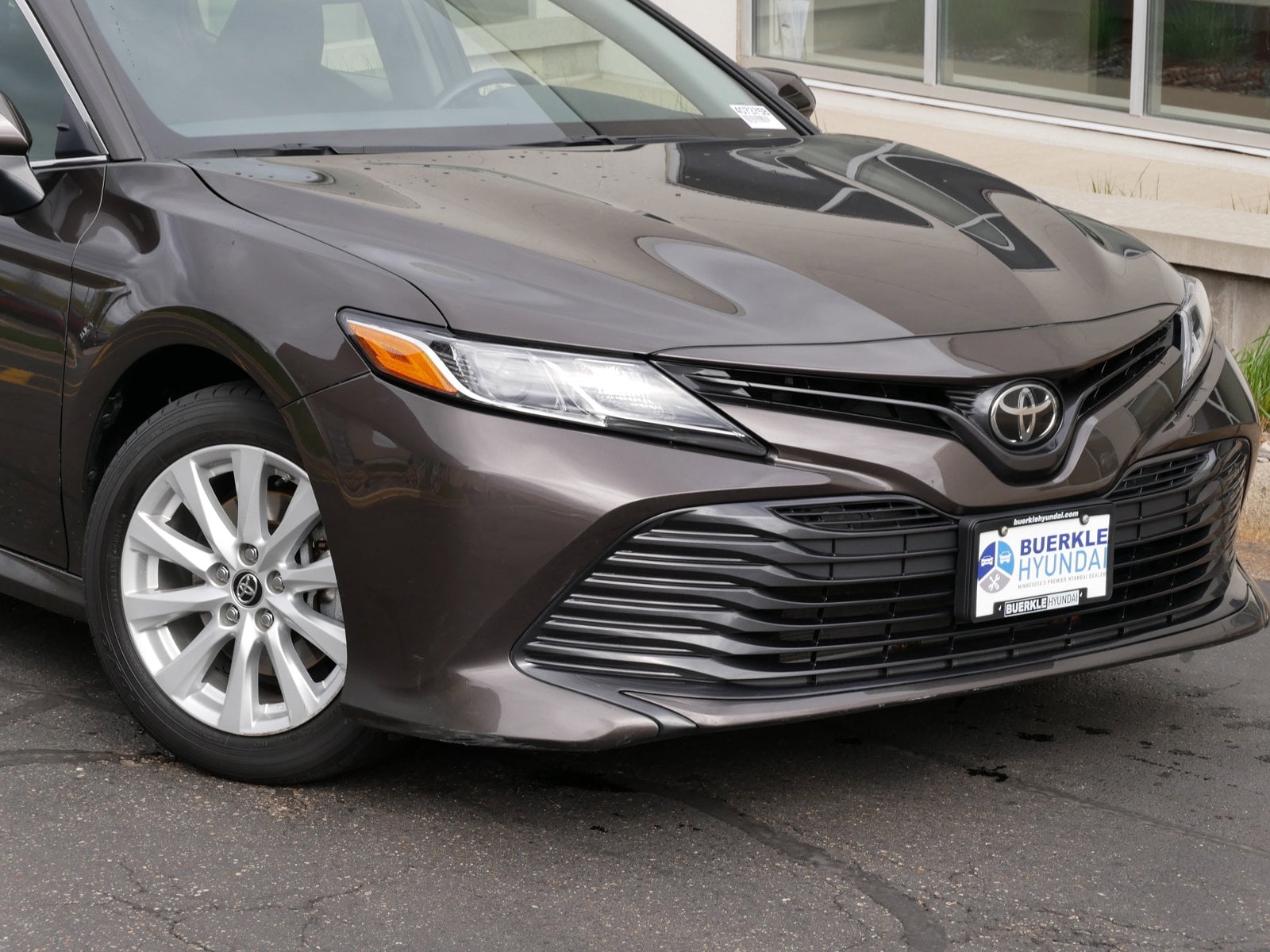 Used 2018 Toyota Camry LE with VIN JTNB11HK1J3008637 for sale in Saint Paul, Minnesota