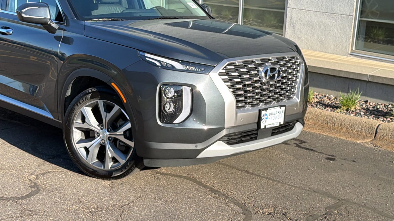 Used 2022 Hyundai Palisade SEL with VIN KM8R3DHE1NU355664 for sale in Saint Paul, Minnesota