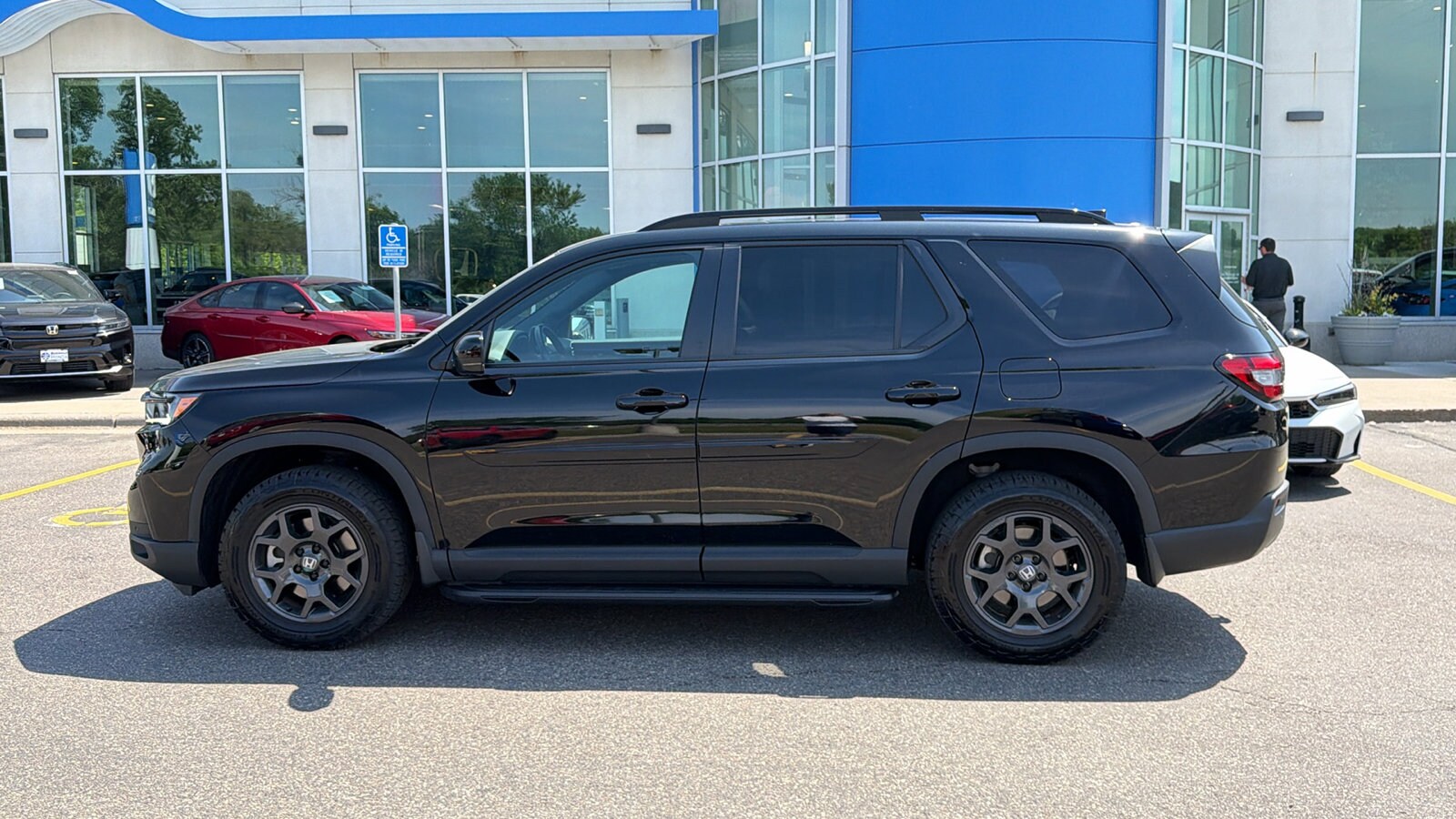 2025 Honda Pilot TrailSport - Photo 10