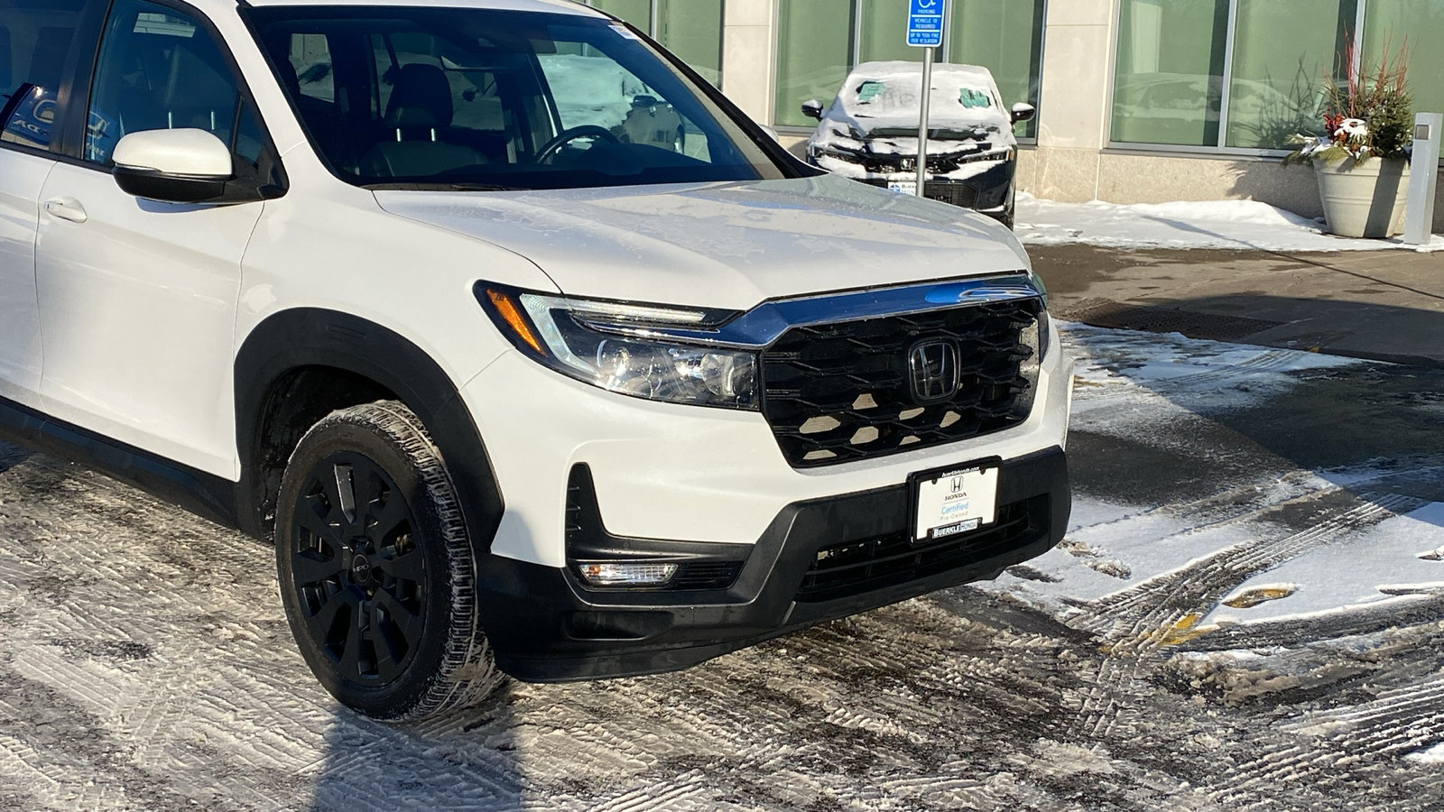 Certified 2022 Honda Passport EX-L with VIN 5FNYF8H59NB027903 for sale in Saint Paul, Minnesota