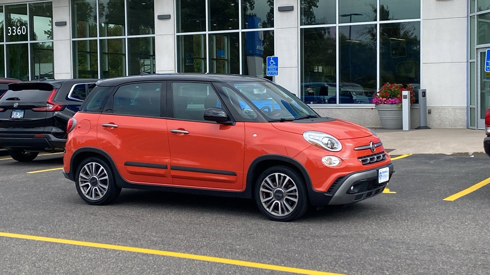 2020 FIAT 500L Trekking's photo