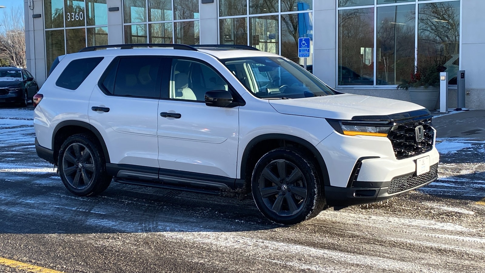 2023 Honda Pilot Touring's photo