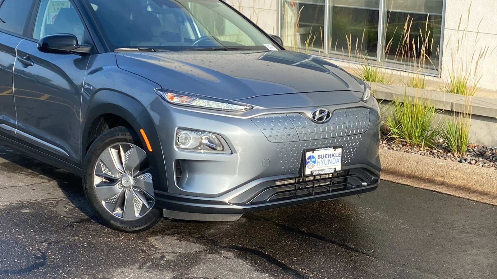 Certified 2020 Hyundai Kona EV SEL with VIN KM8K23AG5LU090335 for sale in Saint Paul, Minnesota