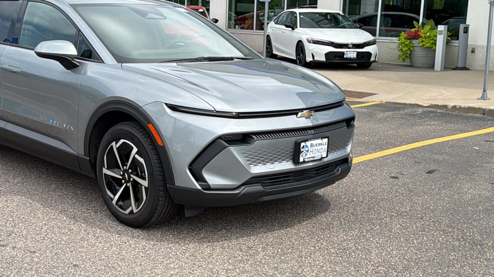Used 2025 Chevrolet Equinox EV 1LT with VIN 3GN7DMRPXSS256496 for sale in Saint Paul, Minnesota
