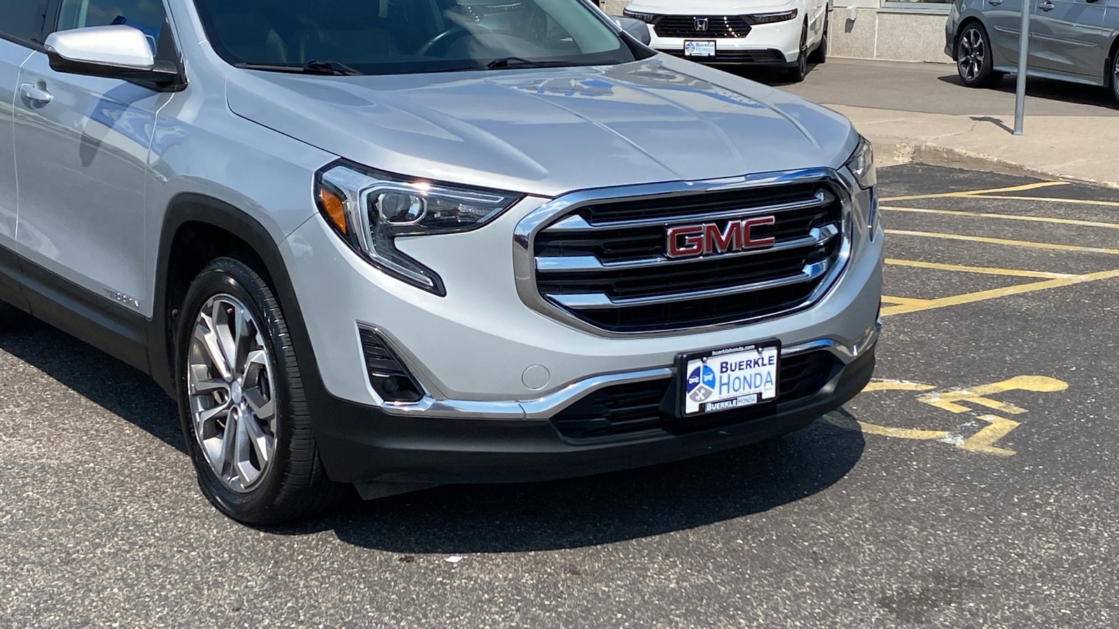 Used 2018 GMC Terrain SLT with VIN 3GKALVEX8JL158724 for sale in Saint Paul, Minnesota