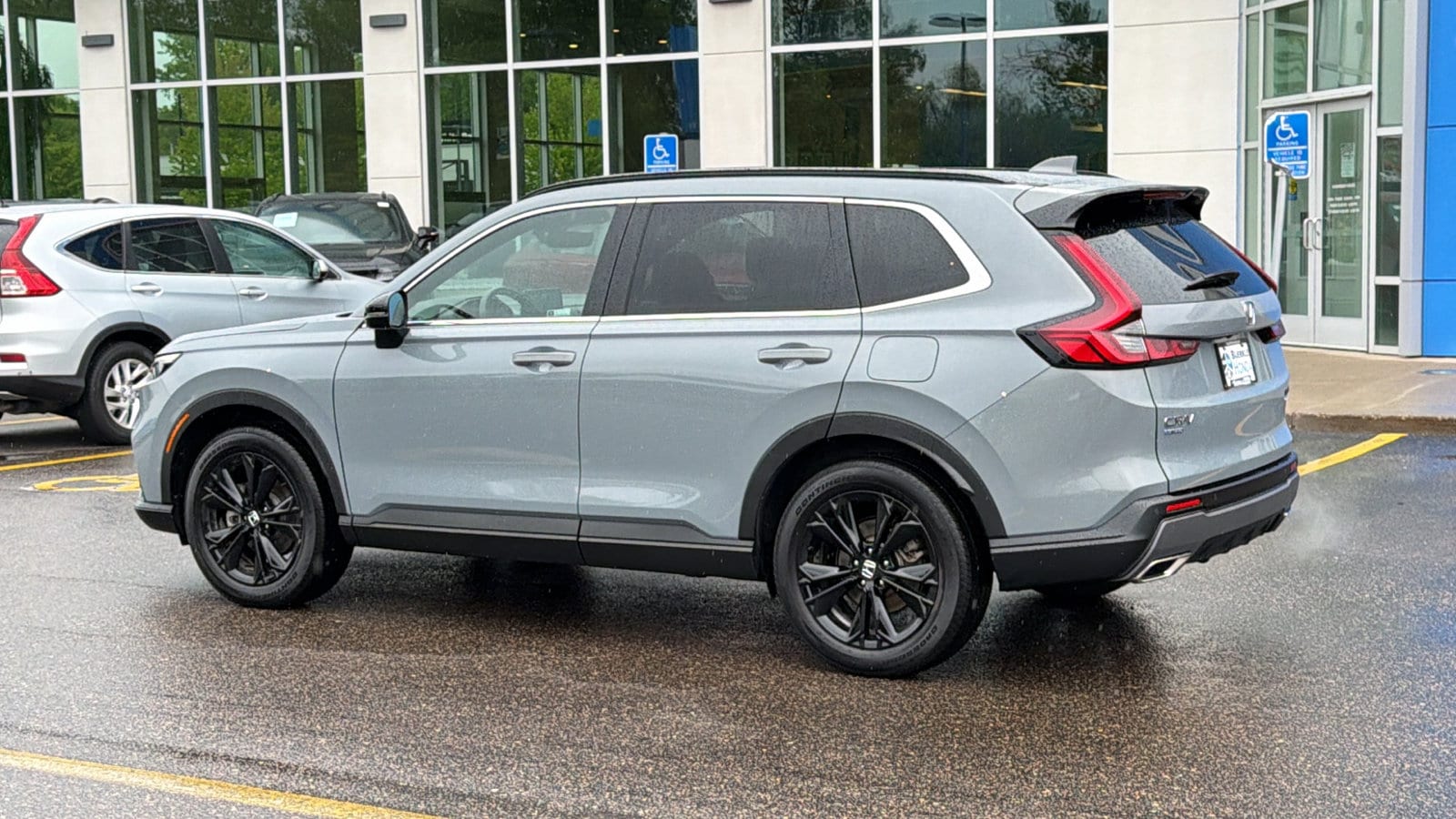 2025 Honda CR-V Sport Touring - Photo 10