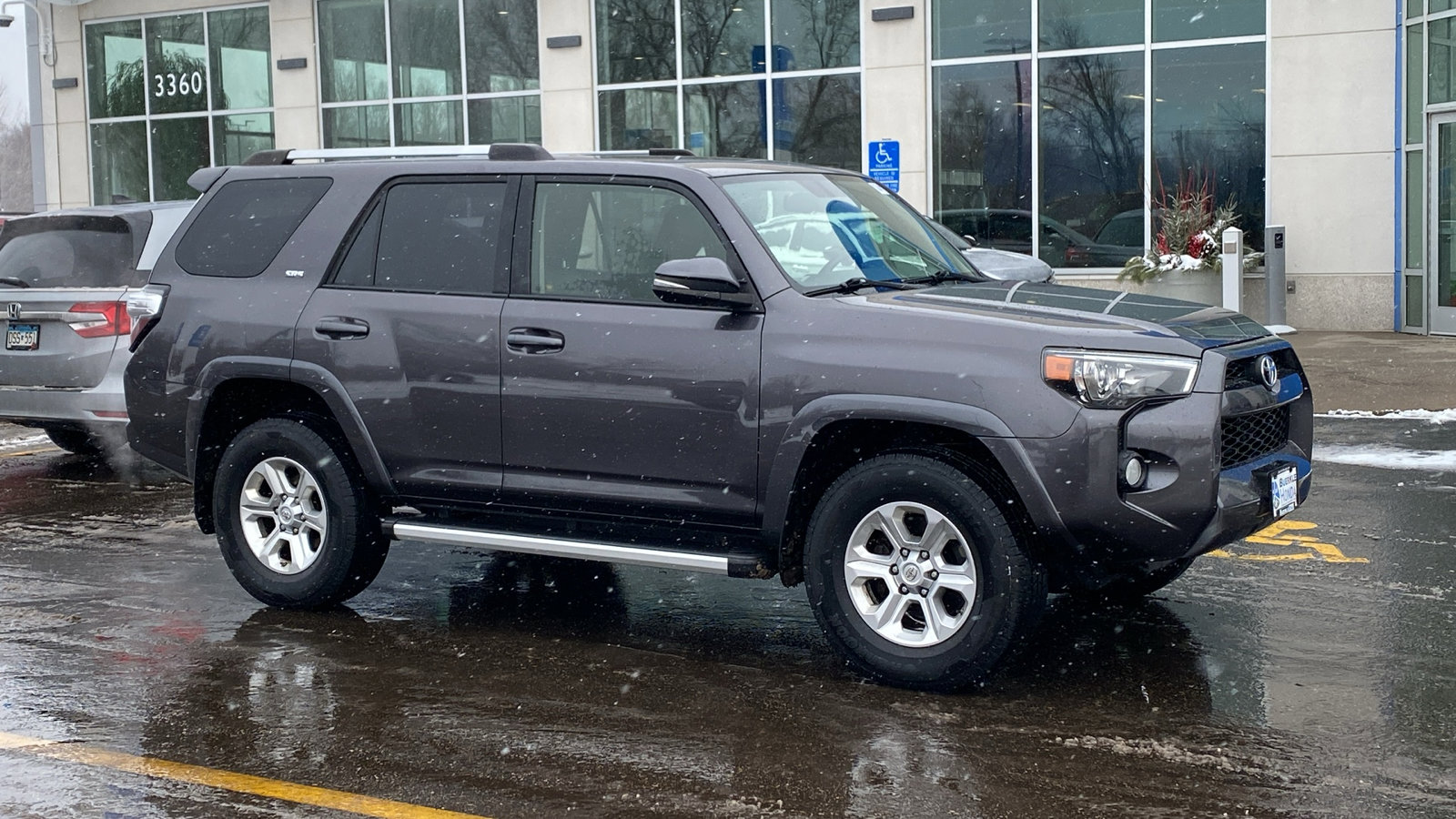 2019 Toyota 4Runner SR5's photo