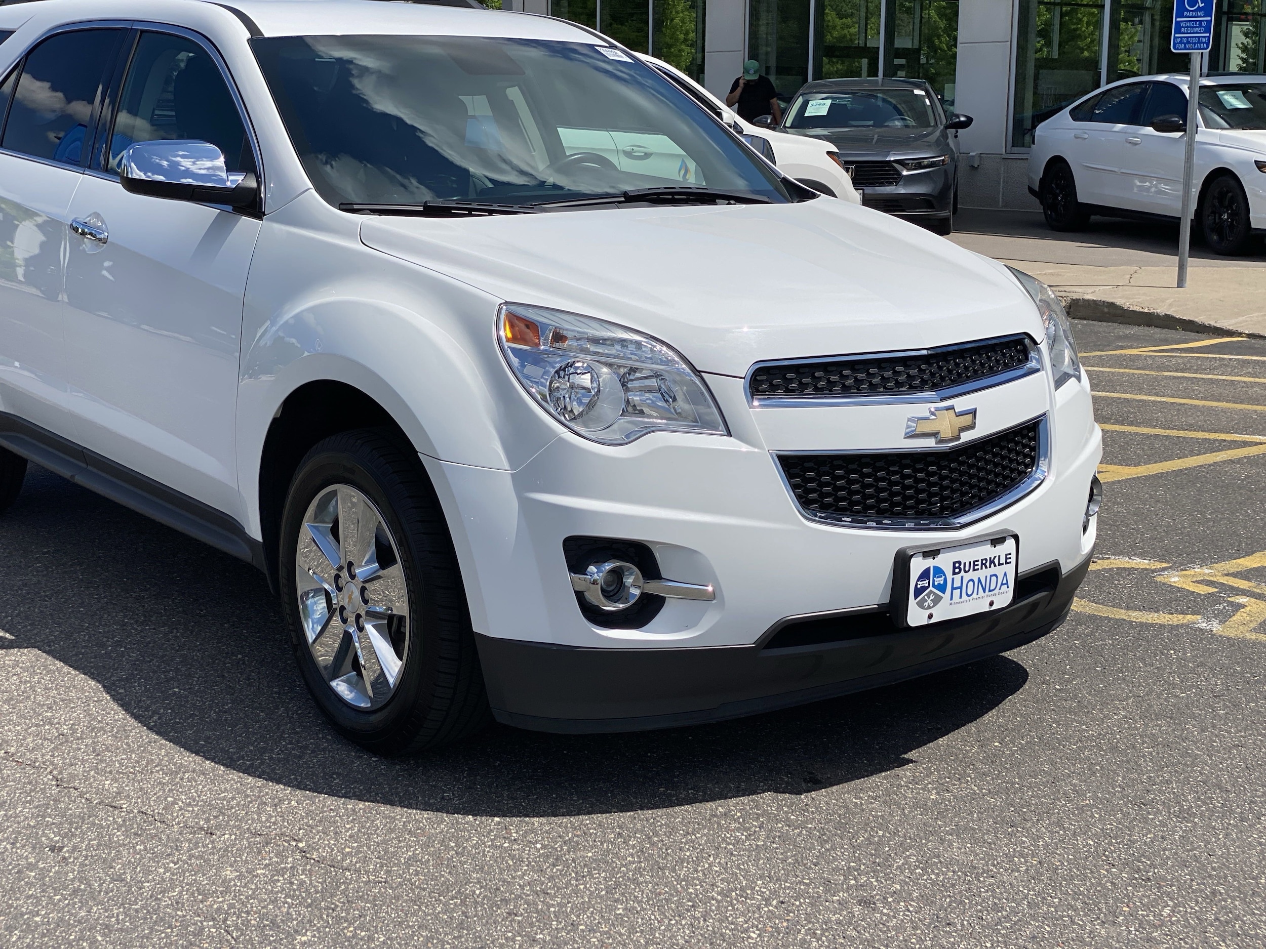 Used 2015 Chevrolet Equinox 2LT with VIN 2GNALCEK1F6437682 for sale in Saint Paul, Minnesota