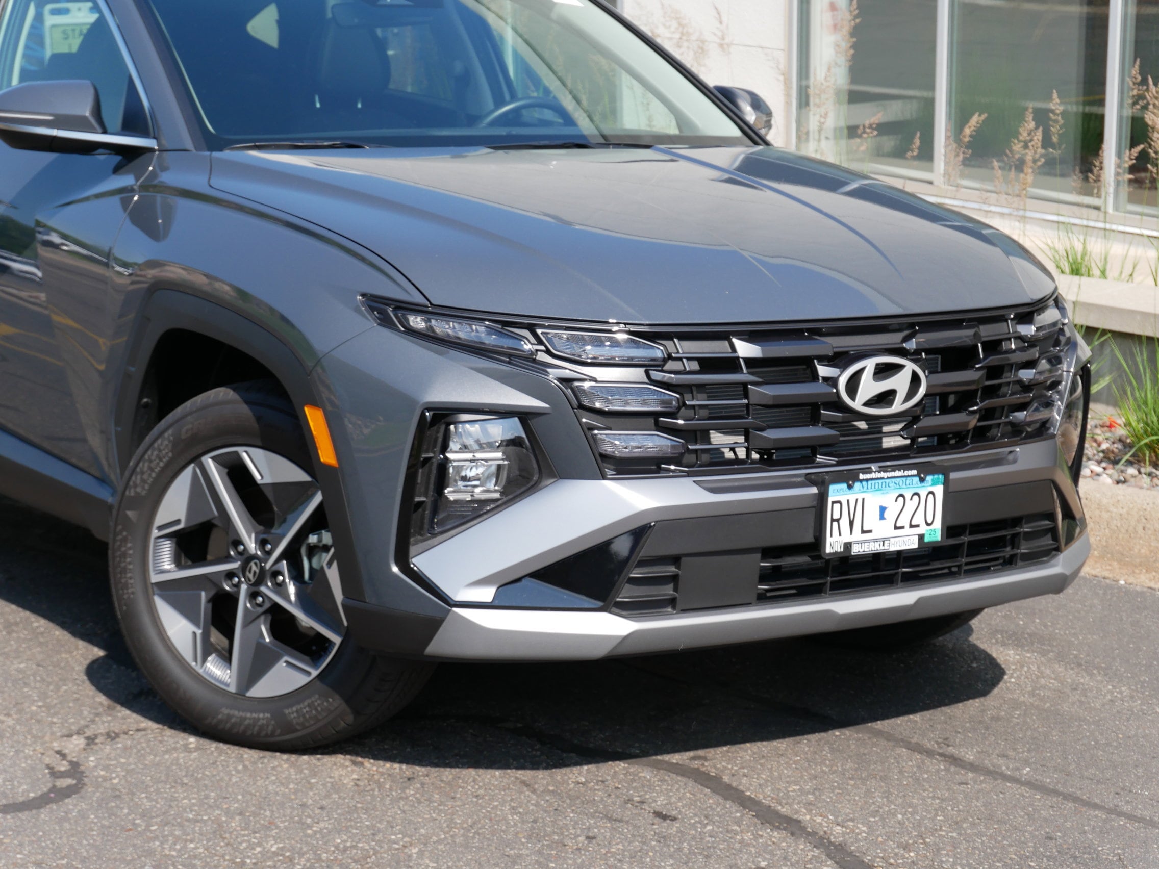 Certified 2025 Hyundai Tucson SEL Convenience with VIN 5NMJCCDE4SH483983 for sale in Saint Paul, Minnesota