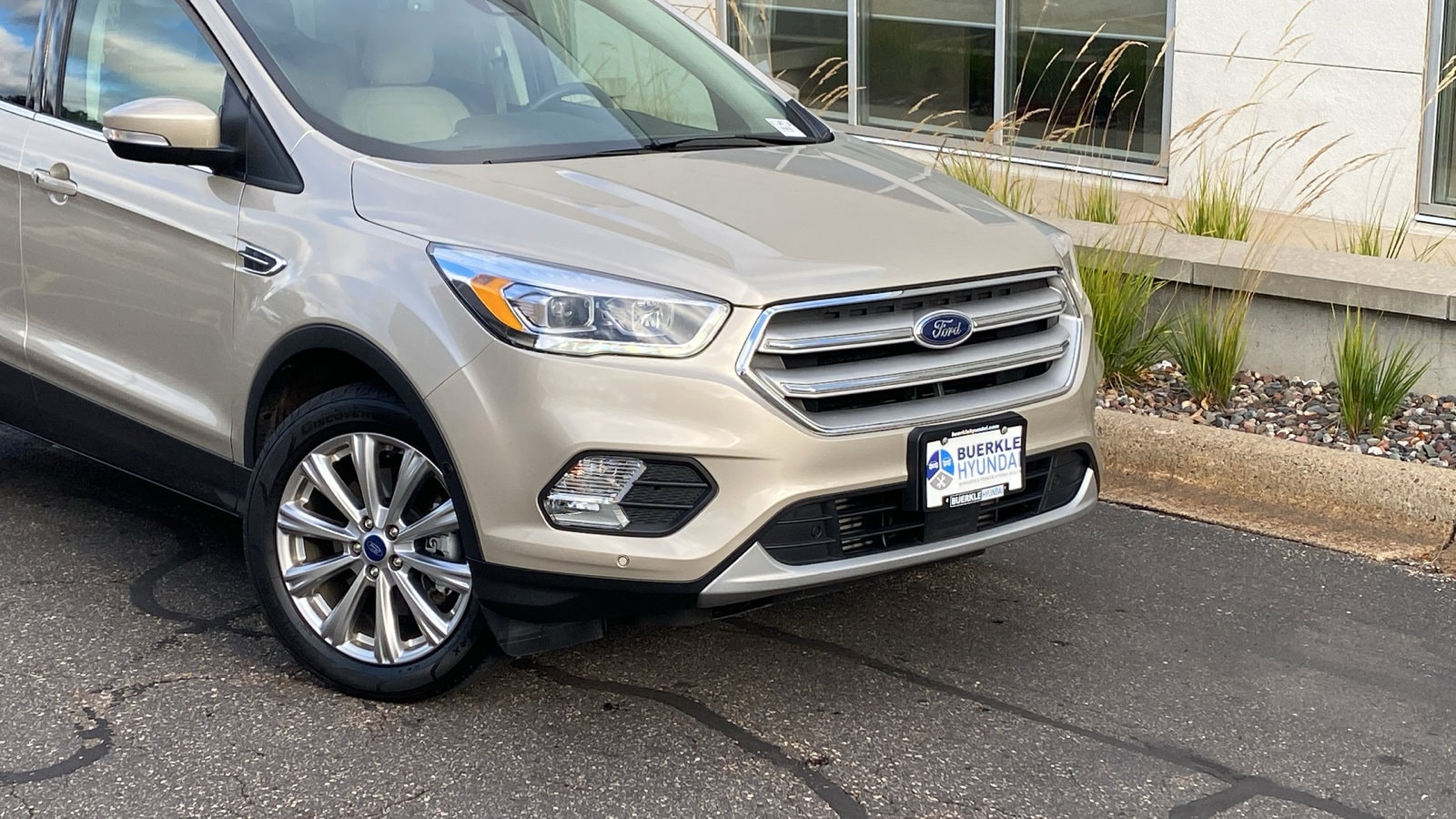 Used 2018 Ford Escape Titanium with VIN 1FMCU9J98JUD59640 for sale in Saint Paul, Minnesota