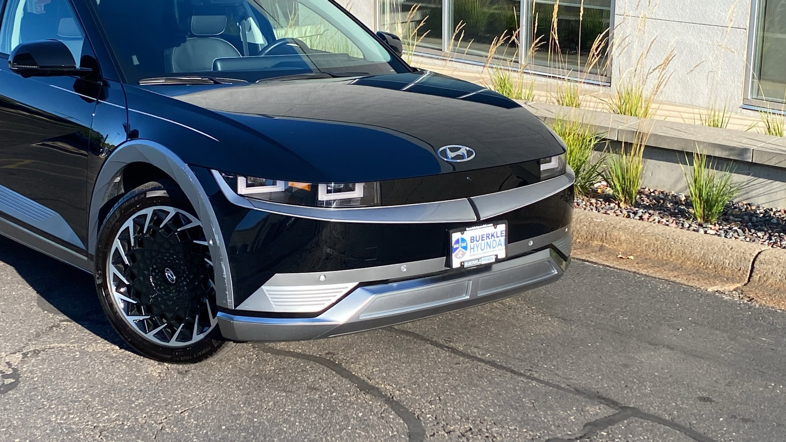Certified 2023 Hyundai IONIQ 5 Limited with VIN KM8KRDAF2PU152563 for sale in Saint Paul, Minnesota