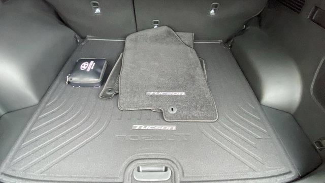 2025 Hyundai Tucson Limited - Photo 14