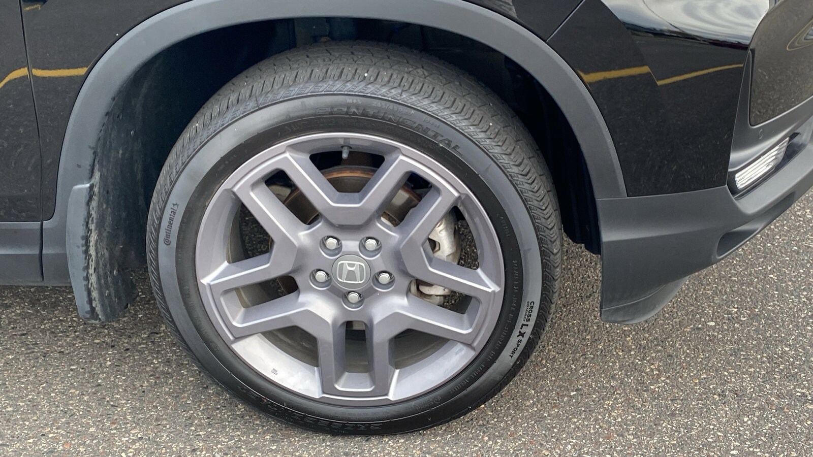 2023 Honda Passport EX-L photo 2