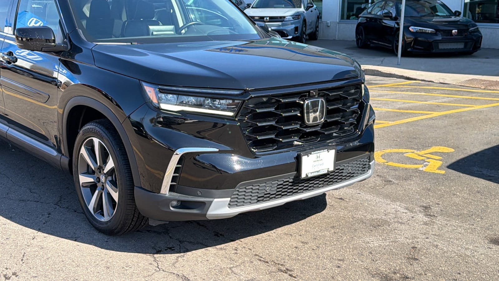 Certified 2024 Honda Pilot Elite with VIN 5FNYG1H81RB021839 for sale in Saint Paul, Minnesota