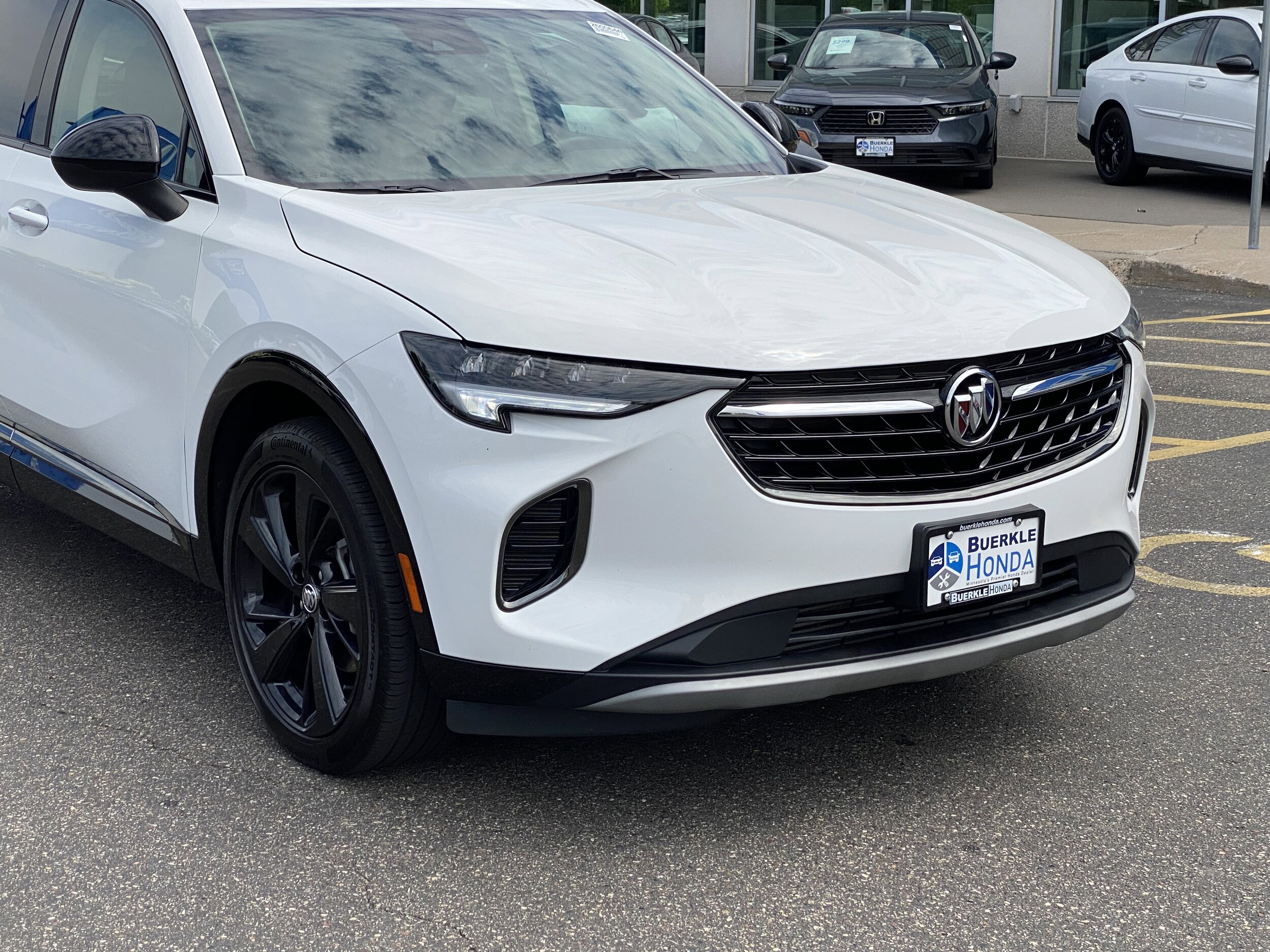 2023 Buick Envision Essence photo 2