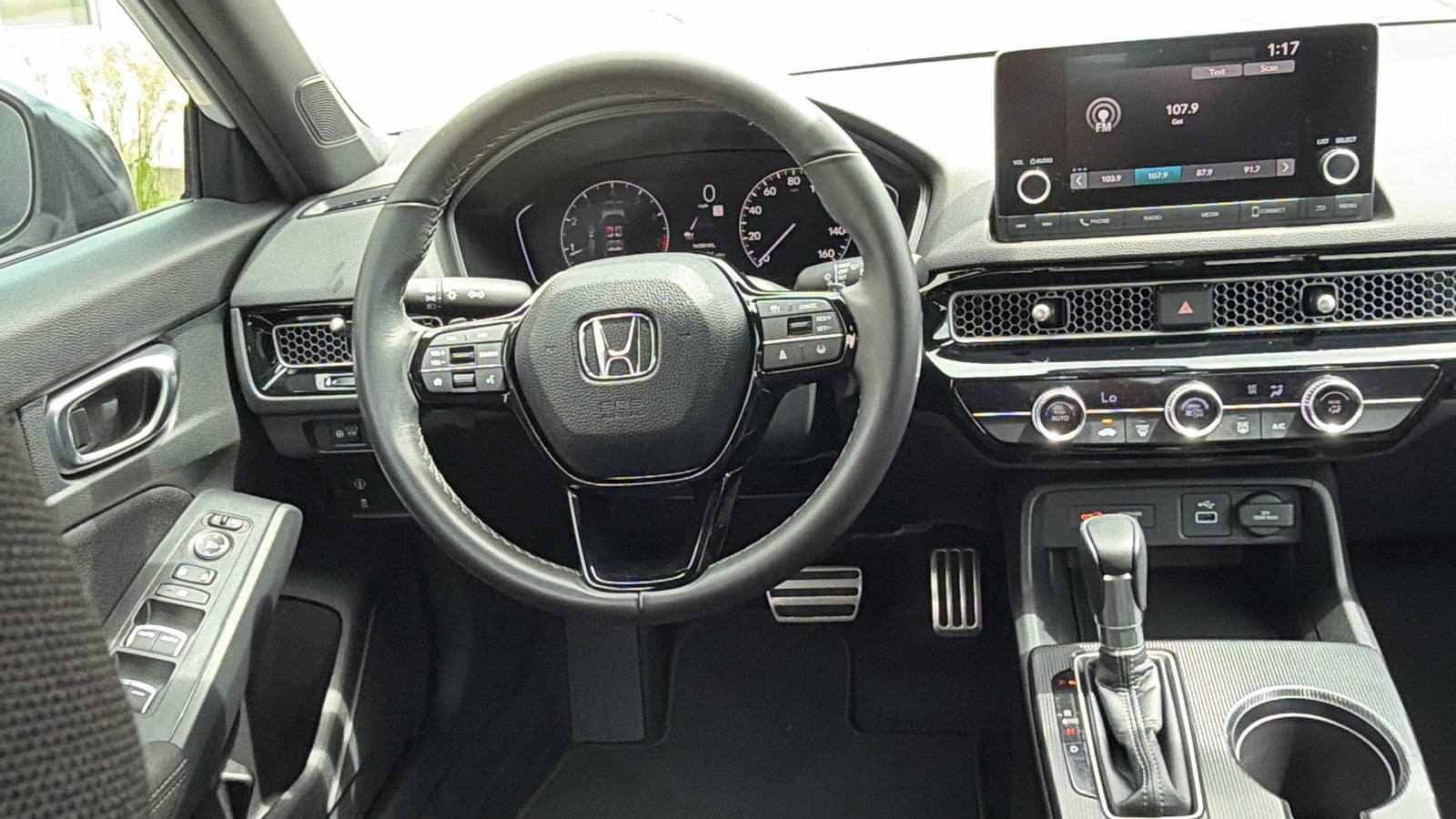 2024 Honda Civic Hatchback Sport - Photo 13